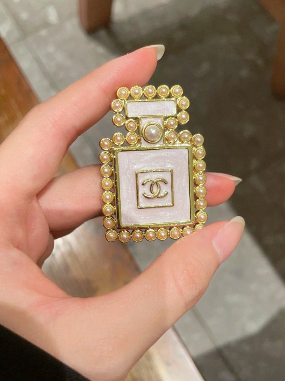 Chanel Brooch - Picture 4 of 4